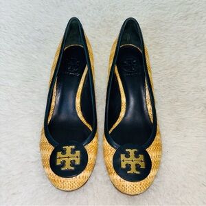 Tory Burch Tan Wicker and Black leather Wedge Heels Shoes size 7.5 M